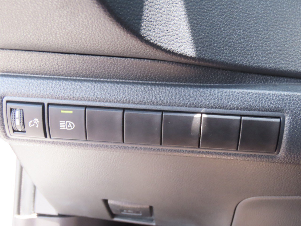 Used 2024 Toyota Corolla LE FWD image 23