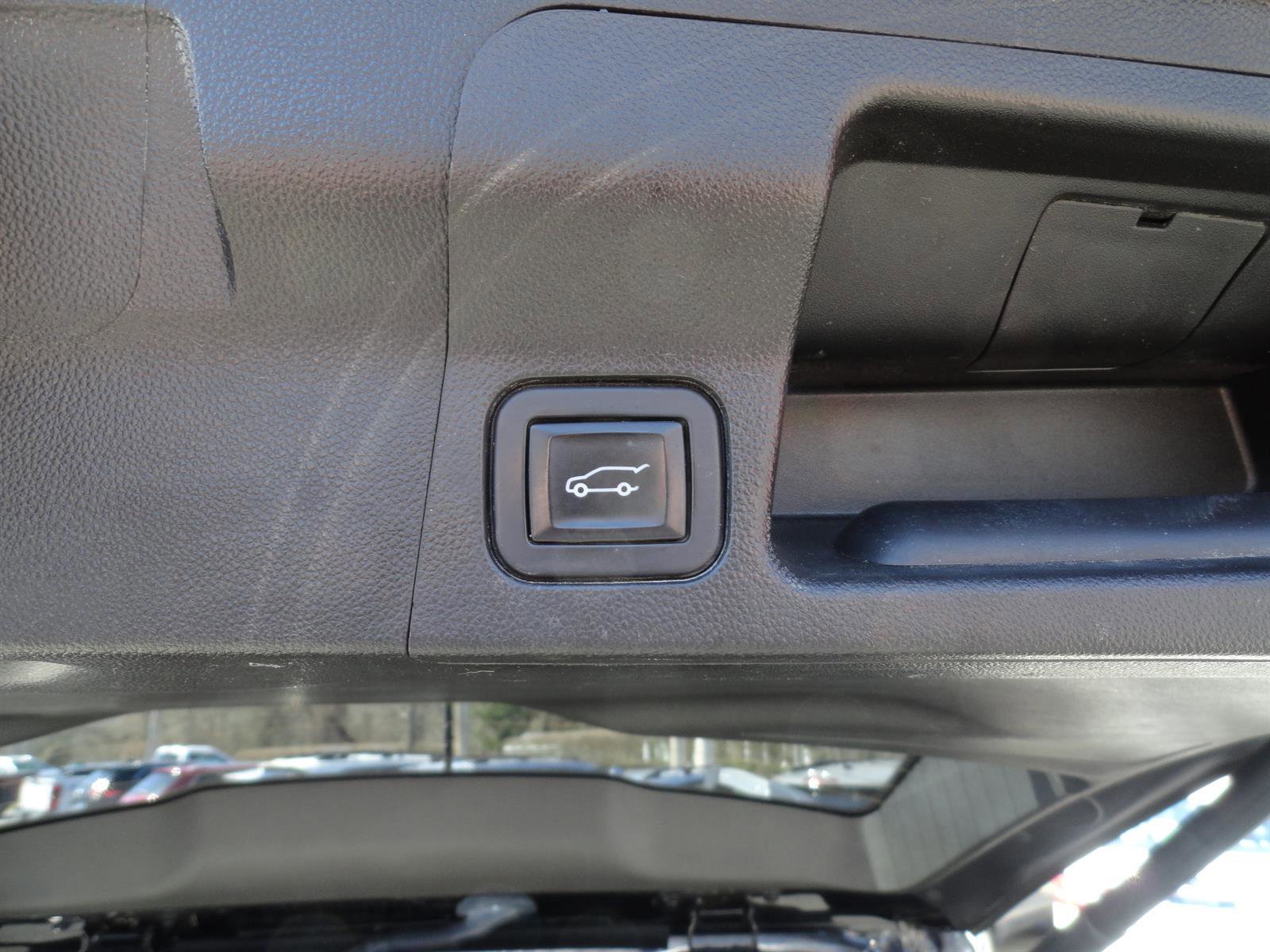 Used 2019 GMC Acadia SLE w/ Driver Alert Package I image 24