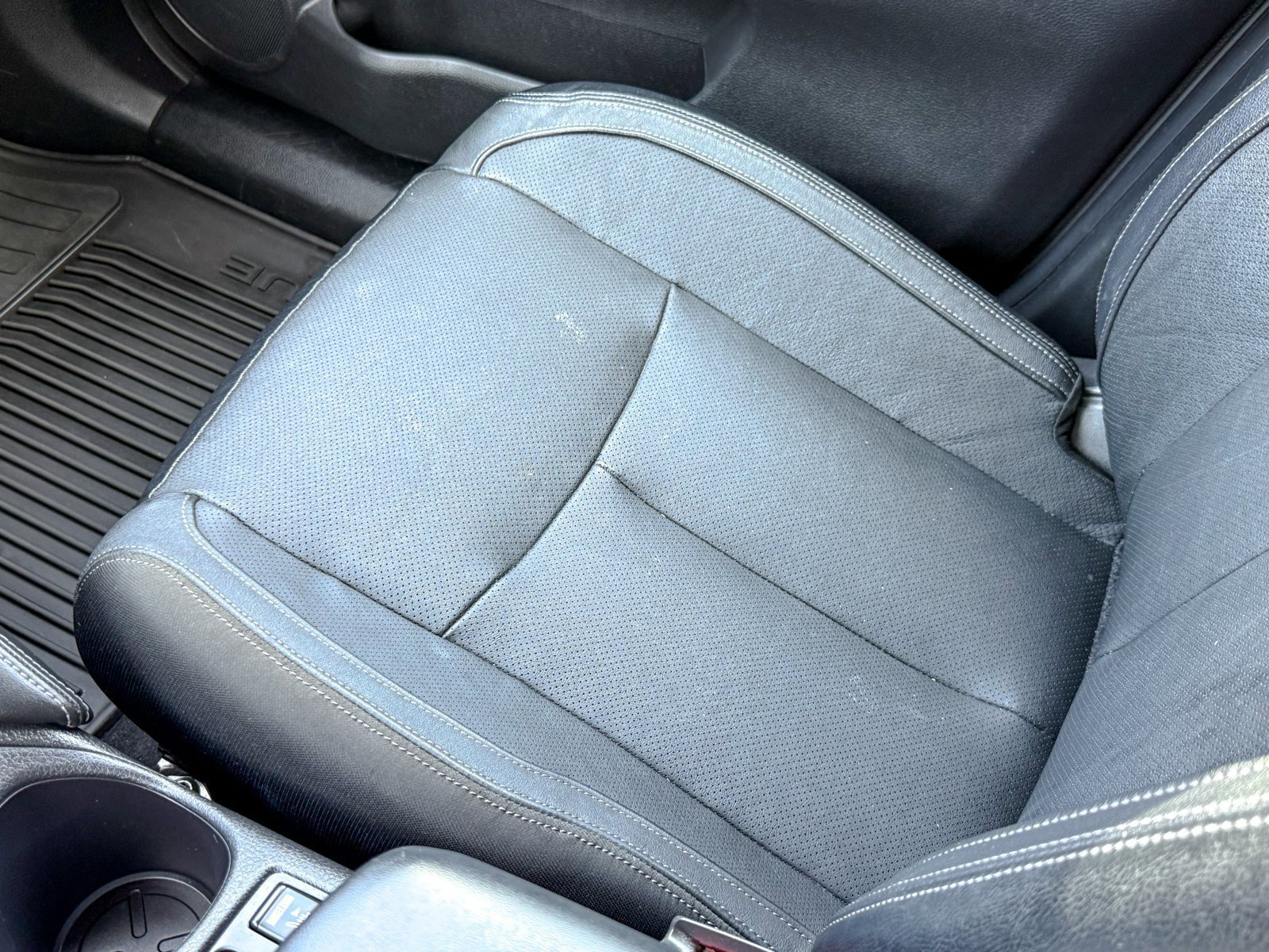 Used 2020 Nissan Rogue Sport SL w/ Premium Package image 34