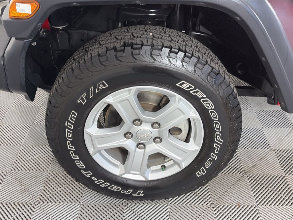 Used 2019 Jeep Wrangler Unlimited Sport AWD/4WD image 8