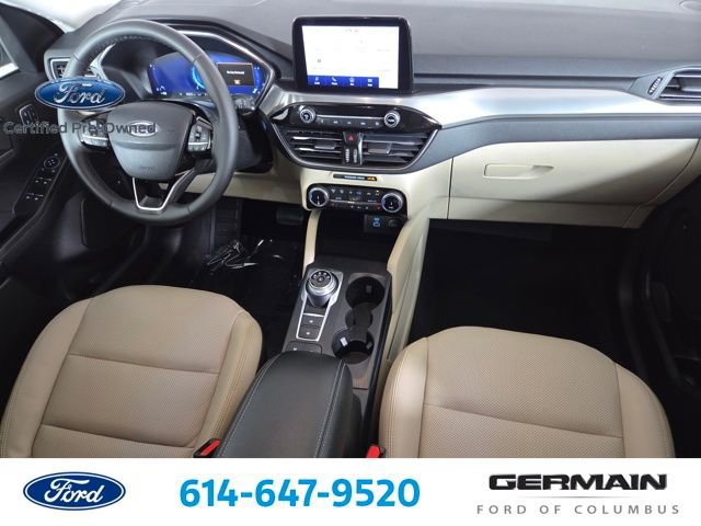 Certified 2022 Ford Escape Titanium AWD/4WD image 33