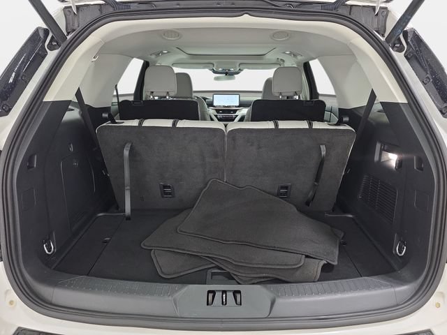 Certified 2025 Ford Explorer Active w/ Active Comfort Package AWD/4WD image 32