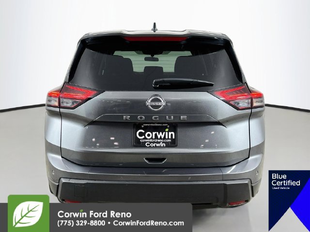Used 2026 Nissan Rogue S FWD image 8