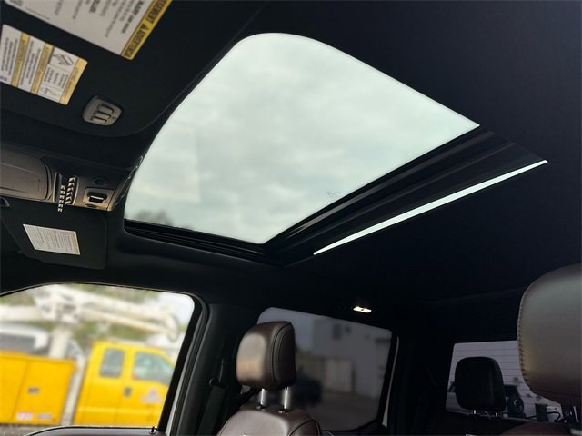 Certified 2017 Ford F450 Platinum w/ Platinum Ultimate Package image 22