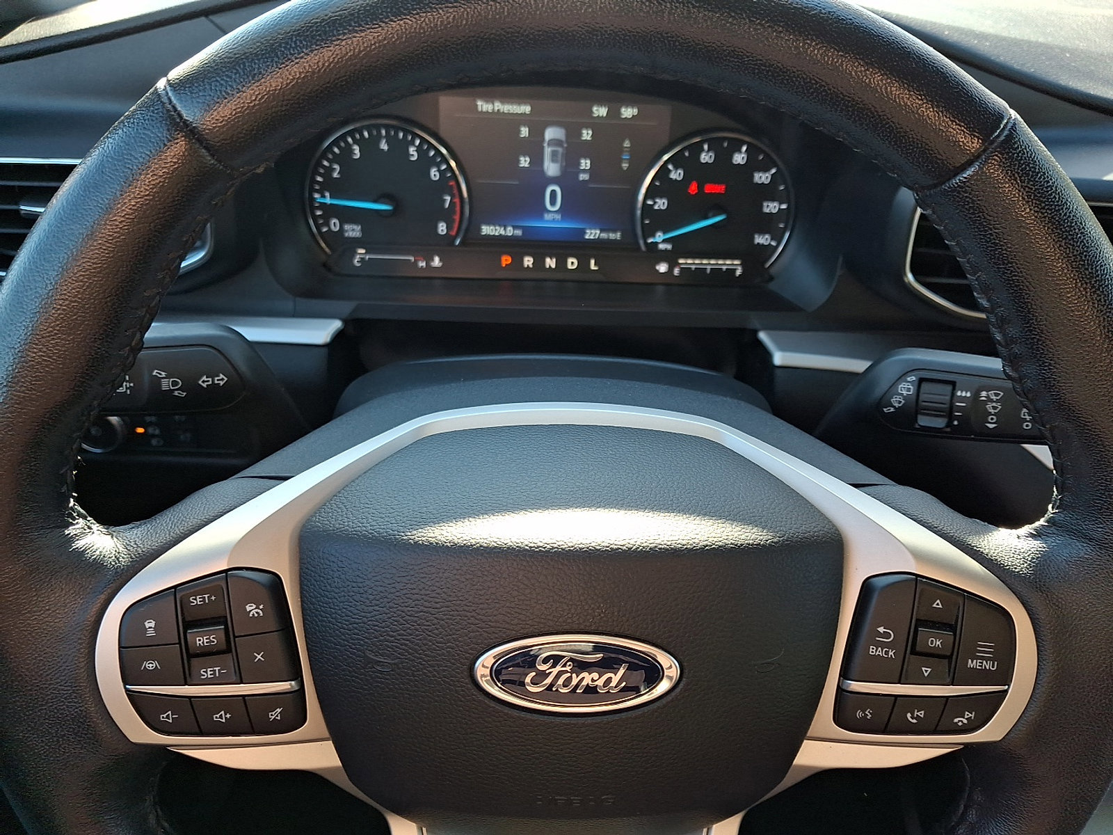 Certified 2022 Ford Explorer XLT w/ Equipment Group 202A image 20