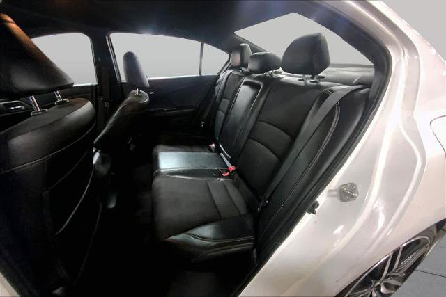 Used 2017 Honda Accord Sport image 21