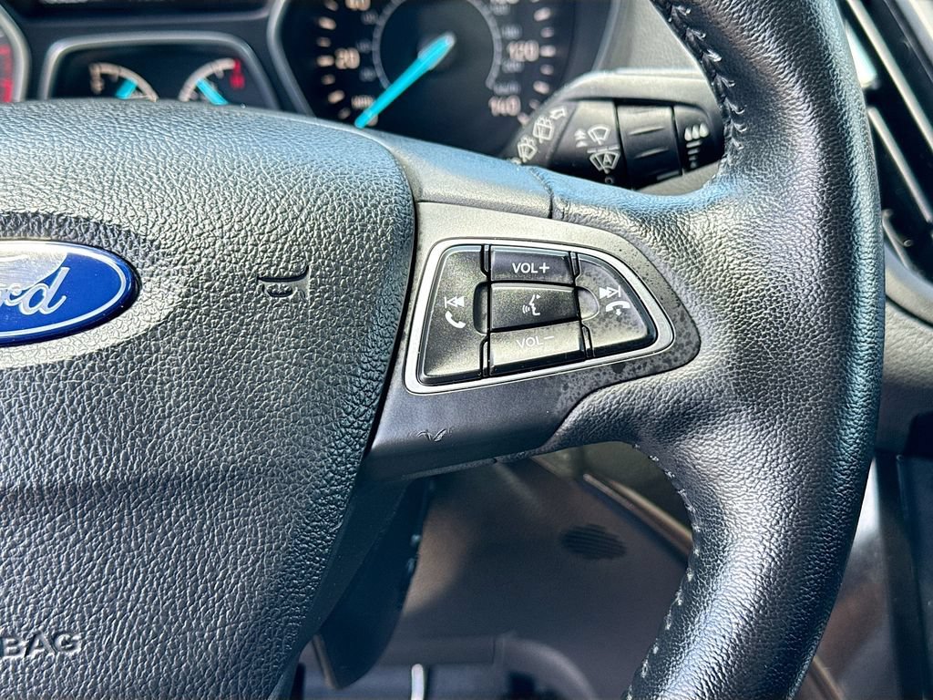 Certified 2019 Ford Escape Titanium FWD image 13