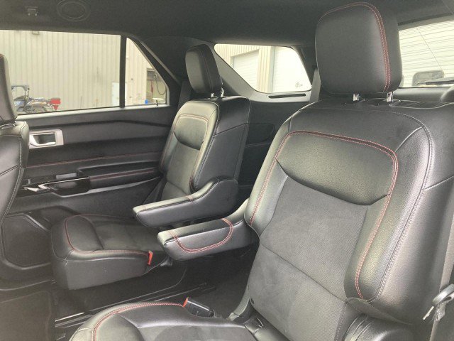 Certified 2022 Ford Explorer ST-Line w/ Class IV Trailer Tow Package image 23