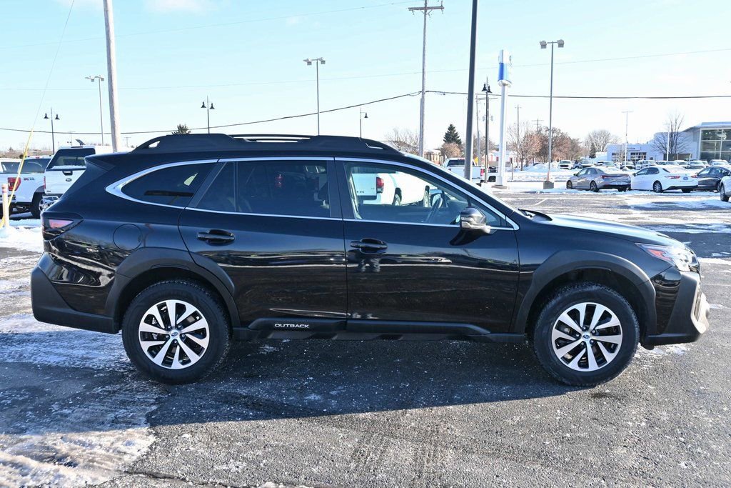 Used 2024 Subaru Outback Premium AWD/4WD image 8