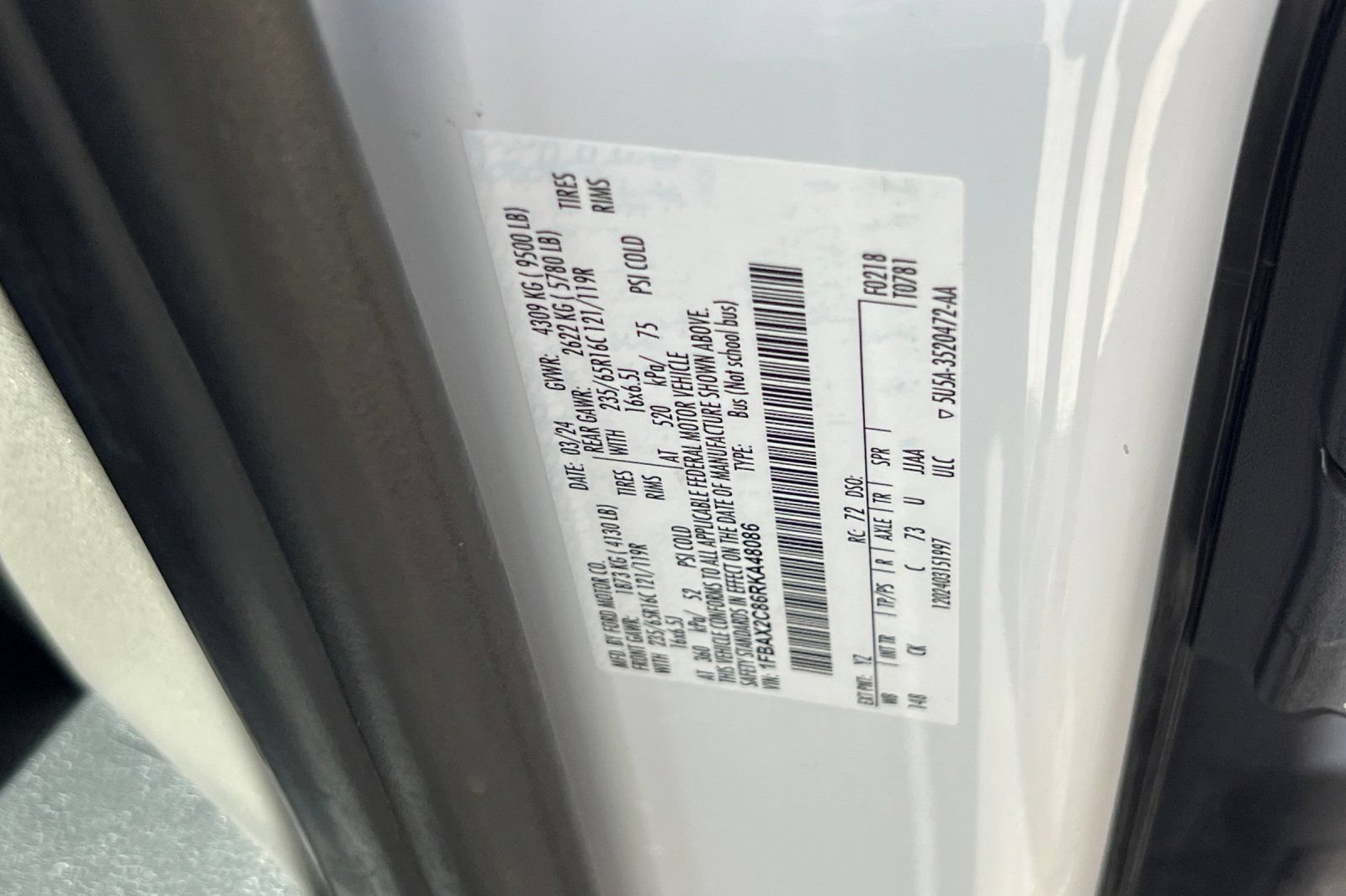 Certified 2024 Ford Transit 350 XLT RWD image 30