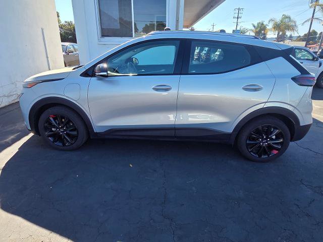 Used 2023 Chevrolet Bolt EUV LT w/ Convenience Package FWD image 9