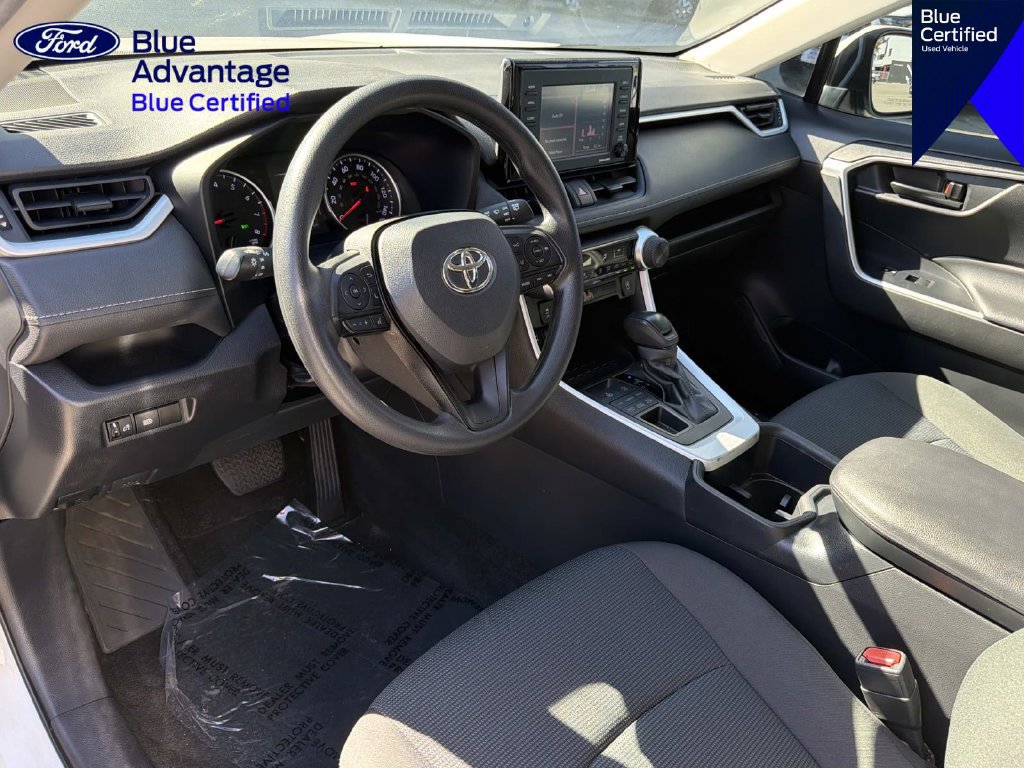 Used 2022 Toyota RAV4 LE AWD/4WD image 17