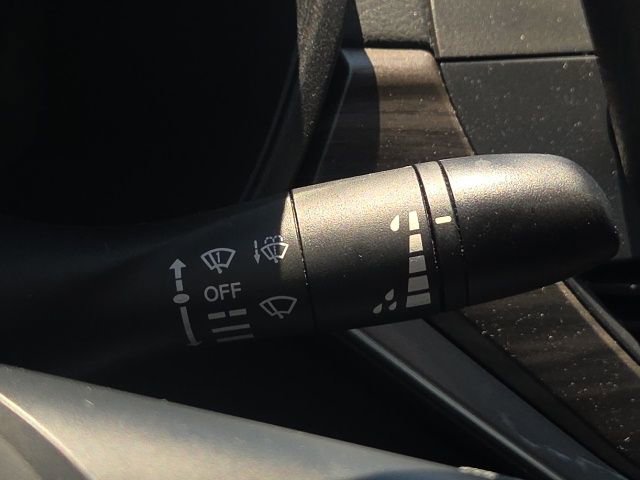 Used 2025 Nissan Altima 2.5 SV FWD image 35