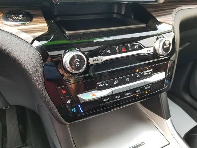 Certified 2022 Ford Explorer Limited AWD/4WD image 22