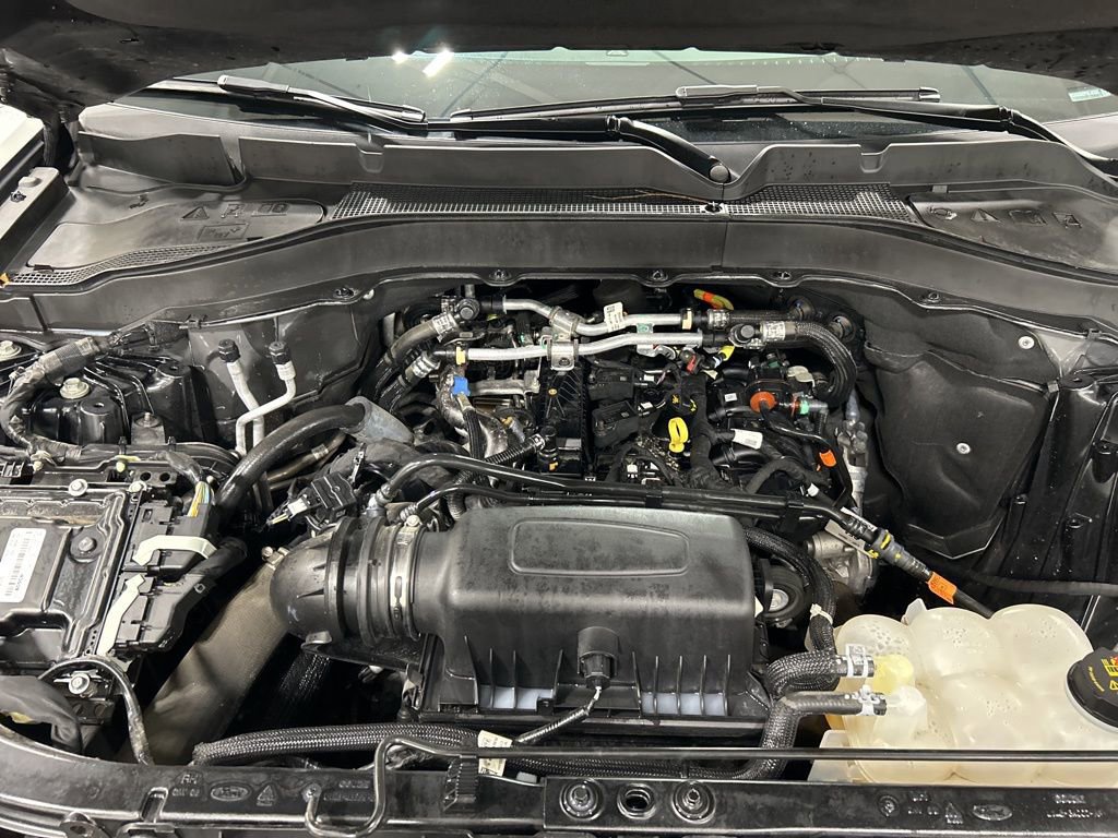 Certified 2023 Ford Explorer XLT w/ Equipment Group 202A image 34