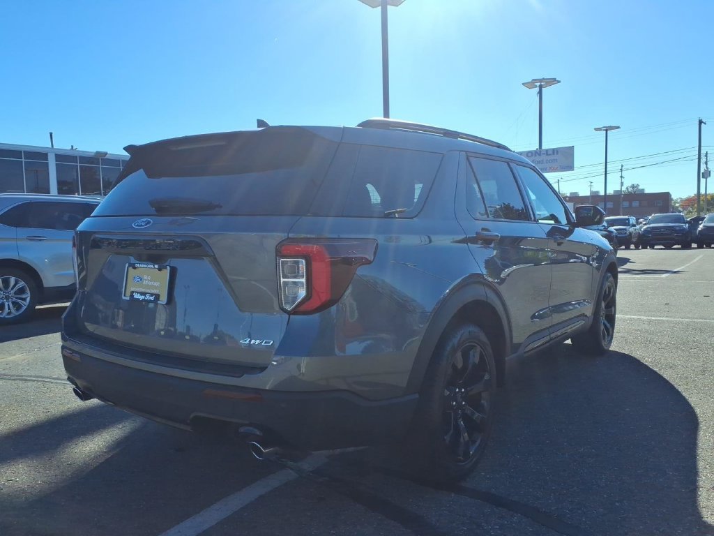 Certified 2023 Ford Explorer ST-Line AWD/4WD image 6