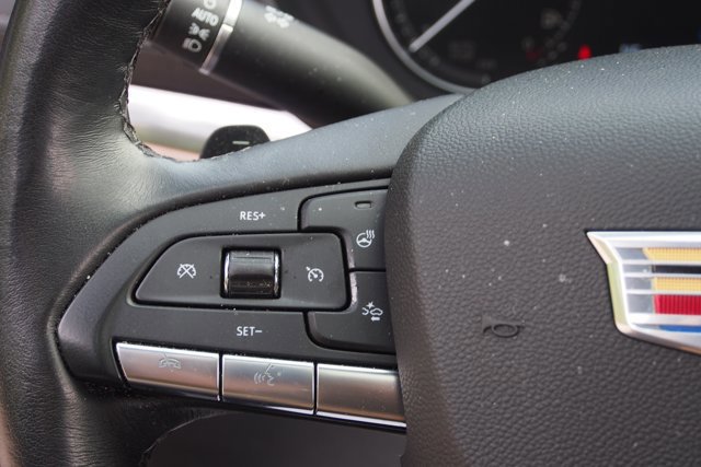 Used 2023 Cadillac XT4 Luxury w/ Cold Weather Package image 22