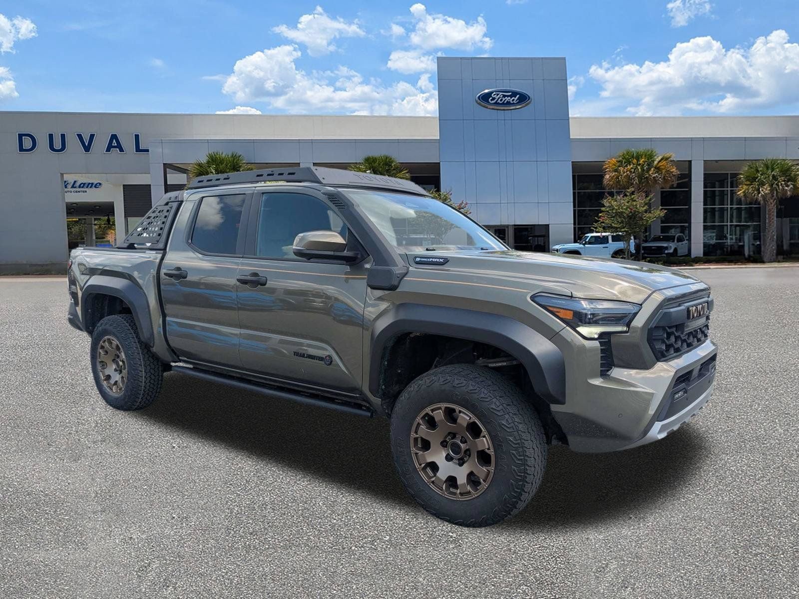 Used 2025 Toyota Tacoma 4x4 Double Cab Hybrid image 2