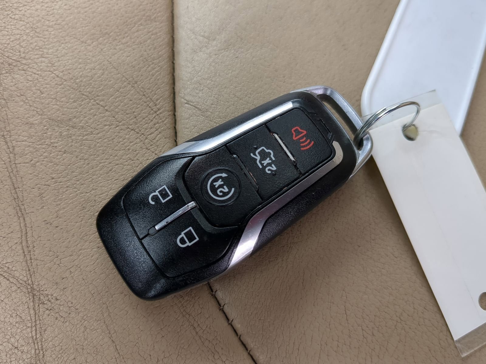 Certified 2017 Ford Explorer XLT w/ Equipment Group 202A image 43