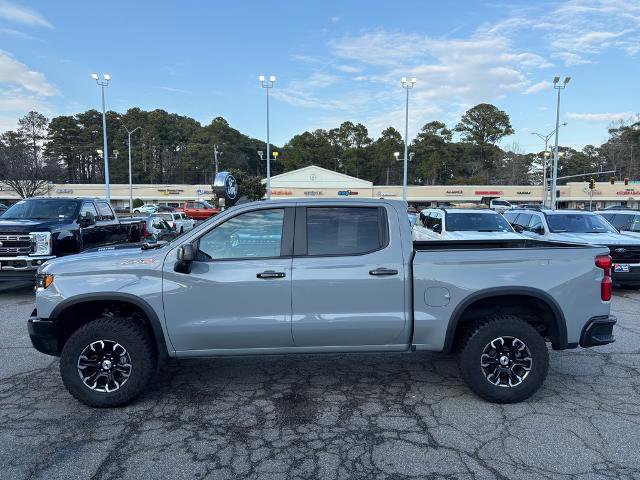 Used 2025 Chevrolet Silverado 1500 ZR2 w/ Technology Package image 2