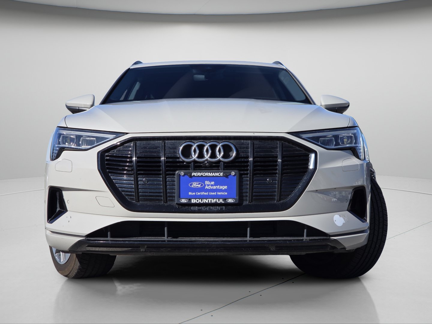 Used 2021 Audi e-tron Premium Plus w/ Premium Plus Package AWD/4WD image 3