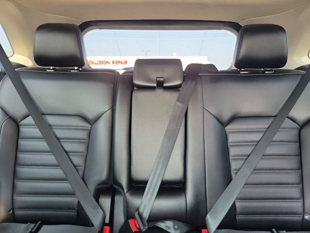 Certified 2024 Ford Edge SEL AWD/4WD image 31