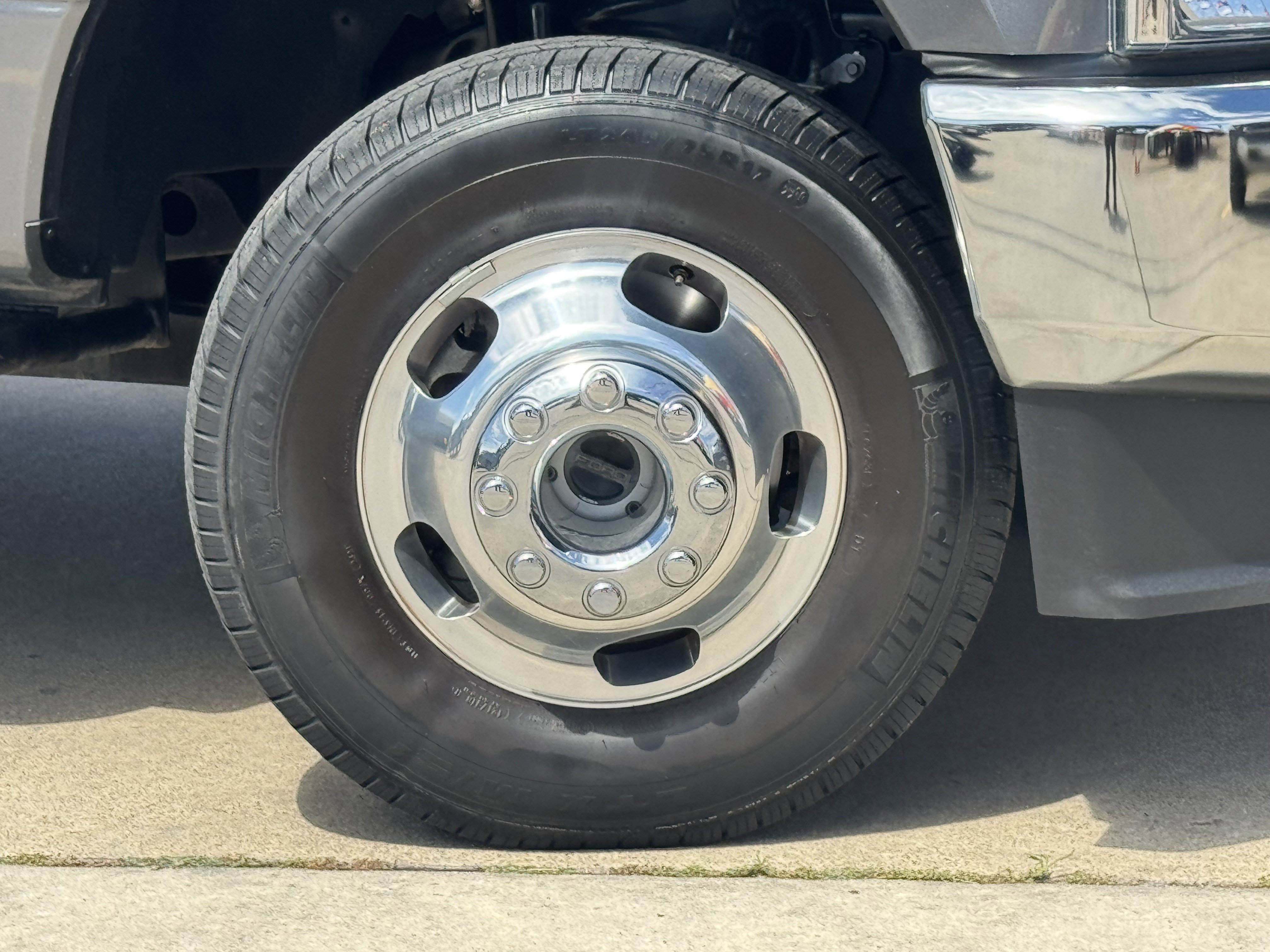 Certified 2022 Ford F350 XL w/ STX Appearance Package image 9