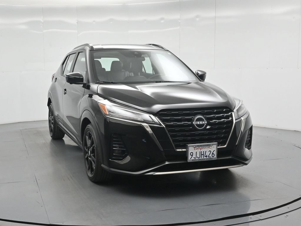 Used 2023 Nissan Kicks SR w/ SR Premium Package FWD image 22