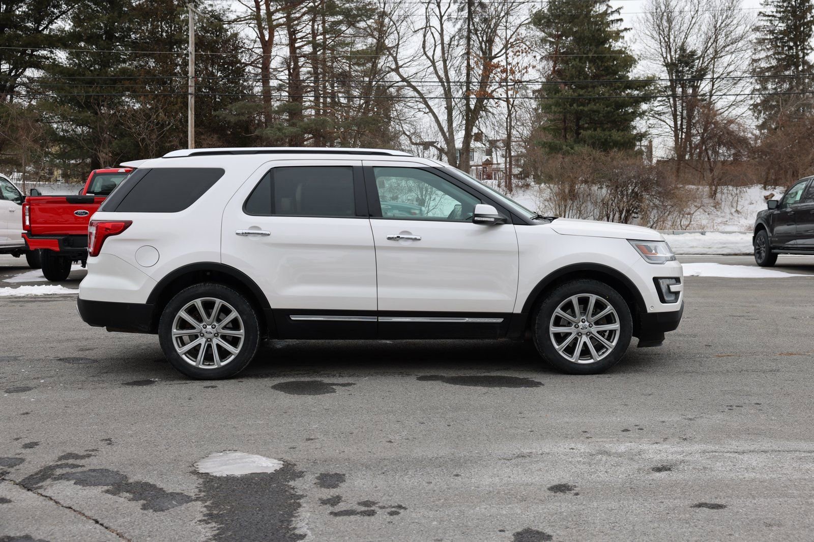 Certified 2017 Ford Explorer Limited w/ Equipment Group 301A image 6