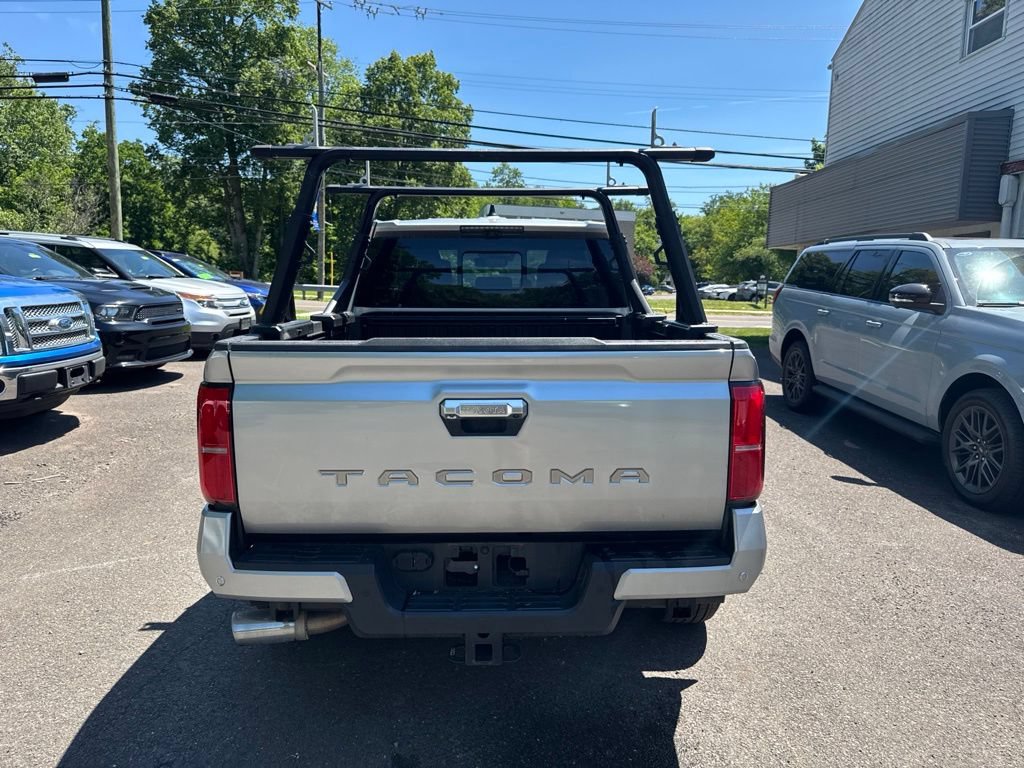 Used 2024 Toyota Tacoma Limited w/ Limited Package (LT) AWD/4WD image 5