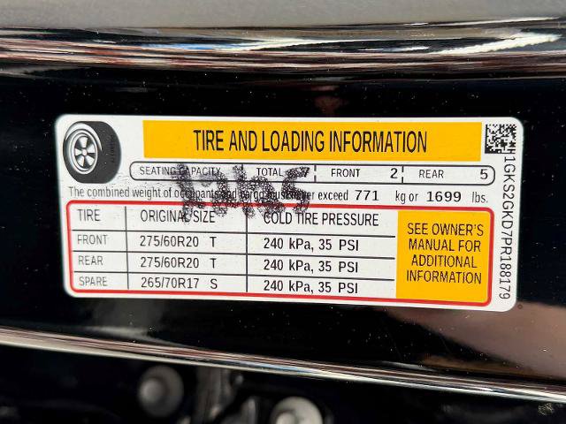 Used 2023 GMC Yukon XL SLT AWD/4WD image 29