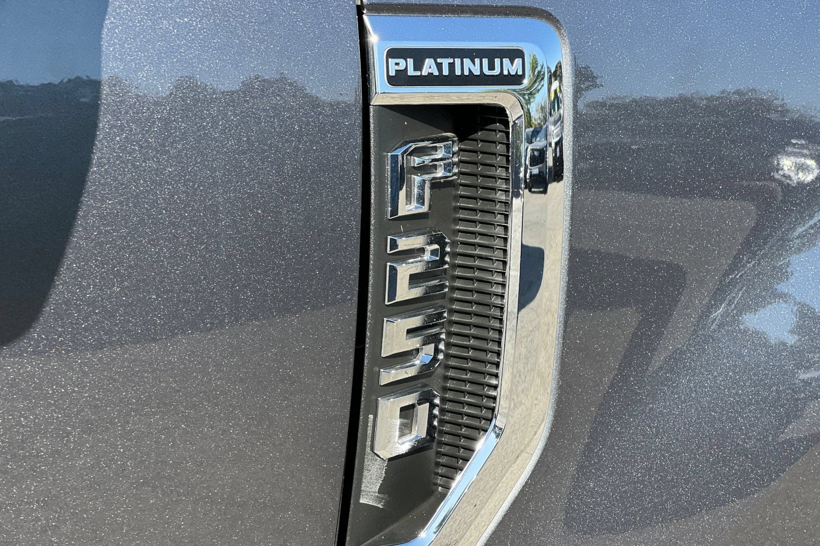 Certified 2020 Ford F250 Platinum w/ FX4 Off-Road Package AWD/4WD image 28
