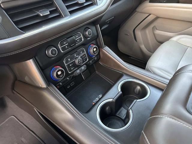 Used 2022 Chevrolet Tahoe Z71 w/ Luxury Package AWD/4WD image 29