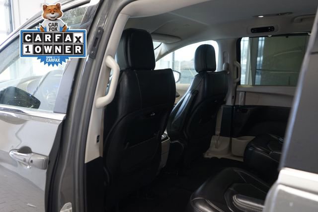 Used 2022 Chrysler Pacifica Touring-L image 20