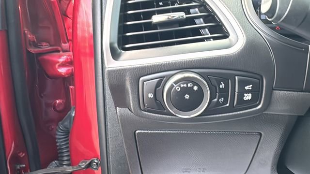 Certified 2023 Ford Edge SEL w/ Convenience Package image 17