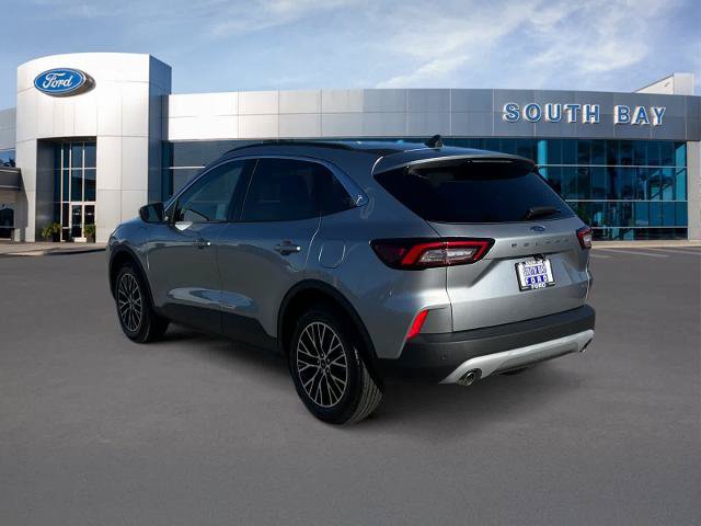 Certified 2023 Ford Escape SE FWD image 3
