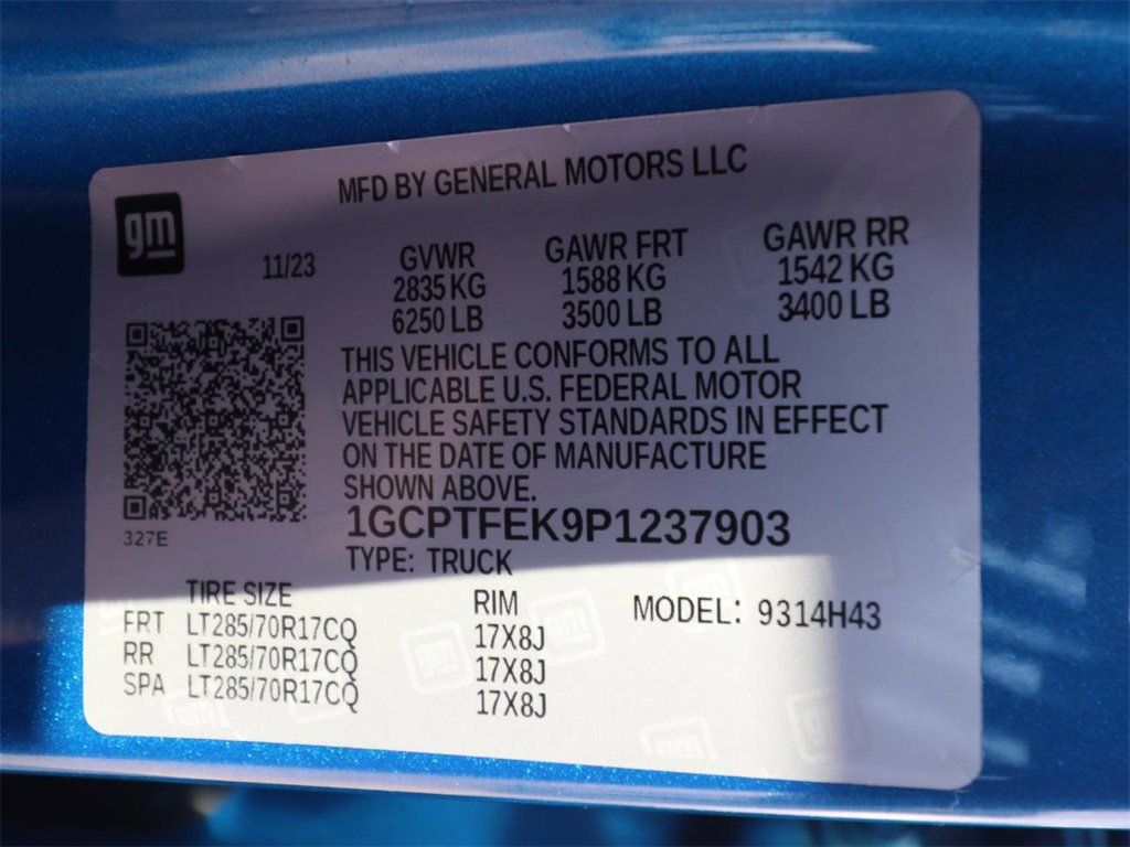 Used 2023 Chevrolet Colorado ZR2 w/ ZR2 Convenience Package III image 23