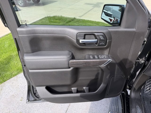 Used 2021 Chevrolet Silverado 1500 LTZ image 8