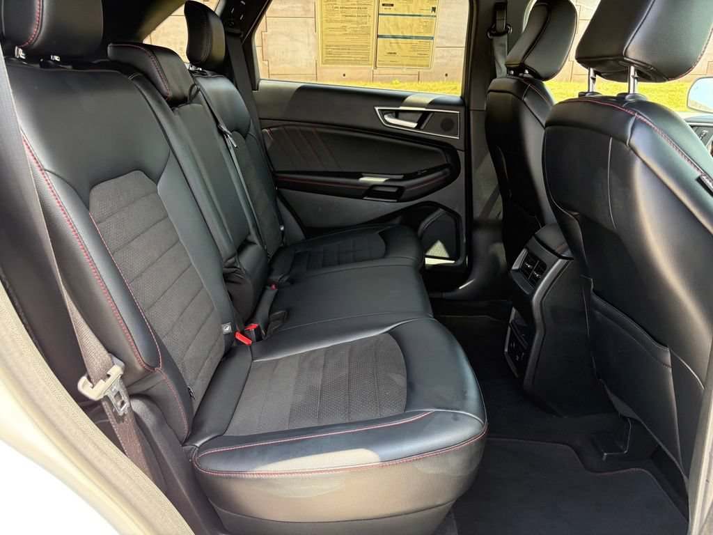 Certified 2022 Ford Edge ST-Line AWD/4WD image 13