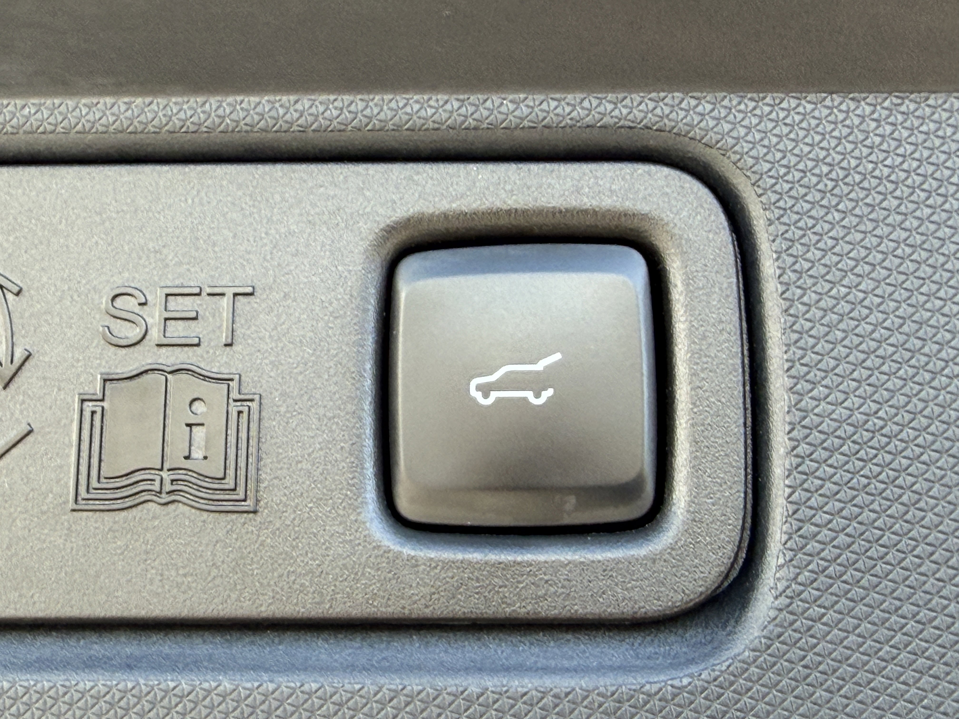 Certified 2022 Ford Mustang Mach-E GT image 14