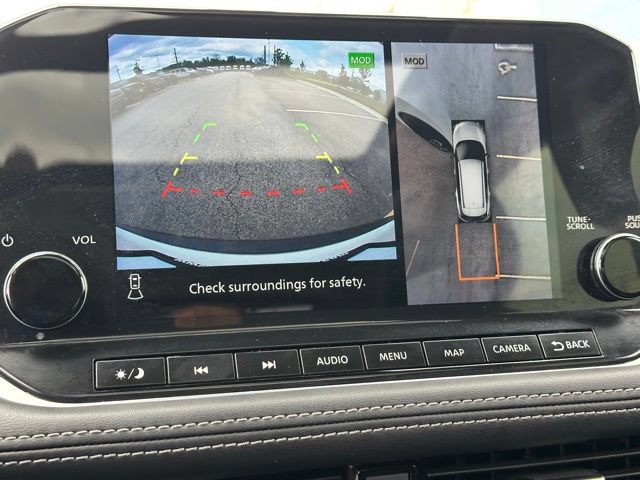 Used 2023 Nissan Rogue Platinum AWD/4WD image 28