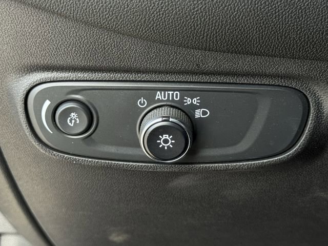 Used 2022 Chevrolet Equinox LT image 23