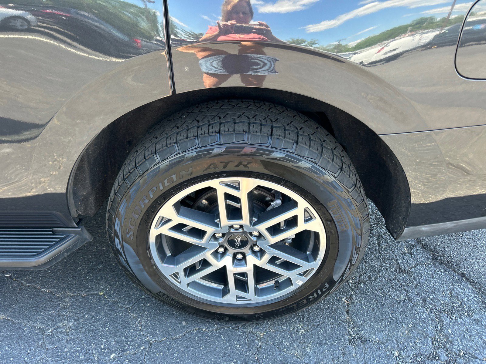 Certified 2025 Ford Expedition Active AWD/4WD image 34