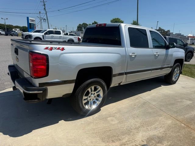 Used 2018 Chevrolet Silverado 1500 LT w/ All Star Edition AWD/4WD image 12