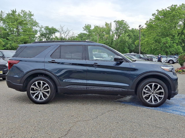 Certified 2023 Ford Explorer ST-Line w/ Class IV Trailer Tow Package AWD/4WD image 9