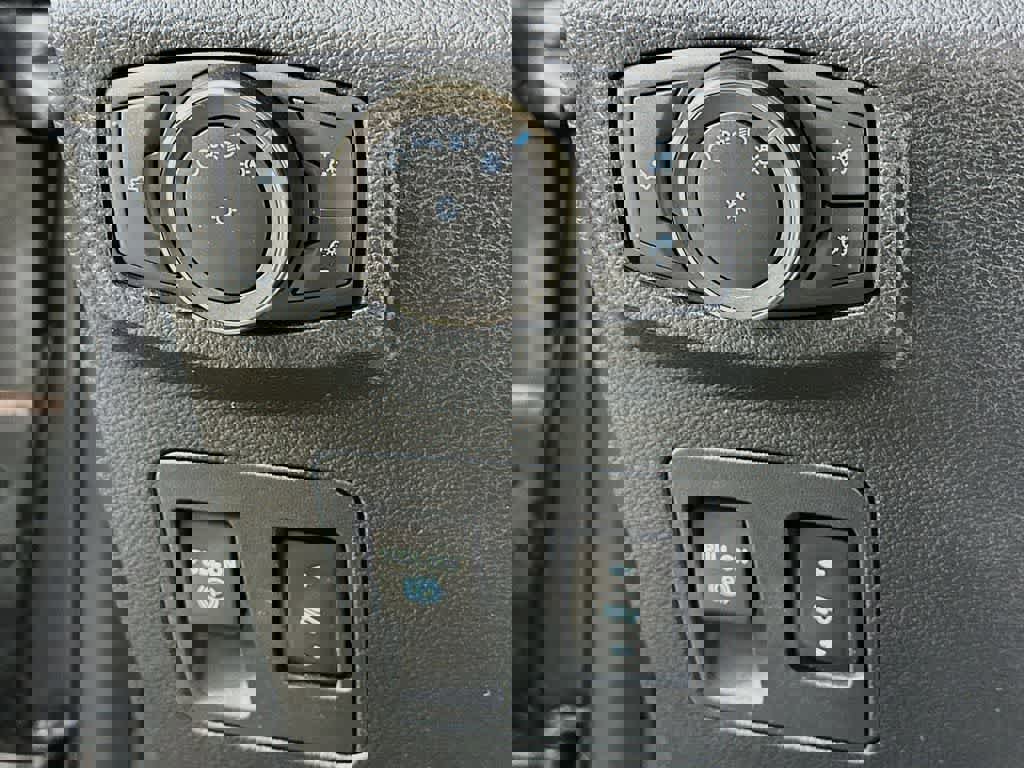 Certified 2019 Ford F150 Raptor w/ Equipment Group 802A Luxury image 25