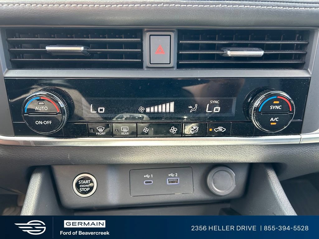 Used 2023 Nissan Rogue SV AWD/4WD image 19