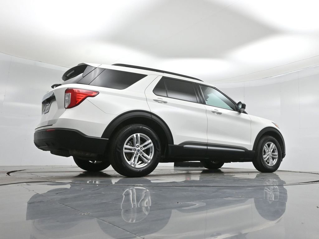 Certified 2022 Ford Explorer XLT image 14