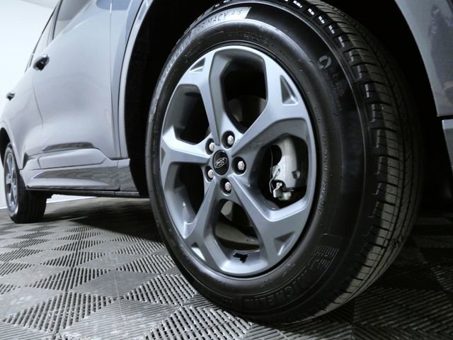 Certified 2024 Ford Escape ST-Line Select AWD/4WD image 7