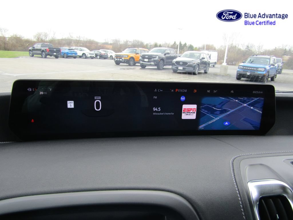 Certified 2025 Ford Expedition Platinum AWD/4WD image 18